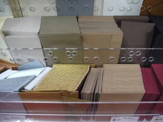Besonderes Papier in der besten Papeterie Berlin kaufen Besonderes Papier in Berlin in Papeterie kaufen