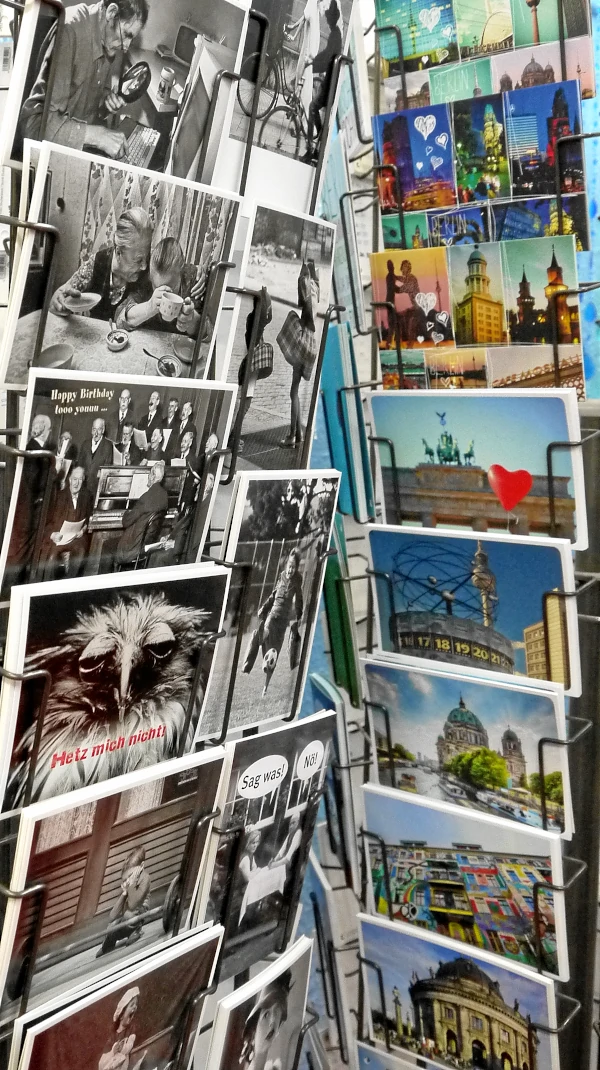 Postkarten Salon Berlin Kreuzberg Bergmannstraße